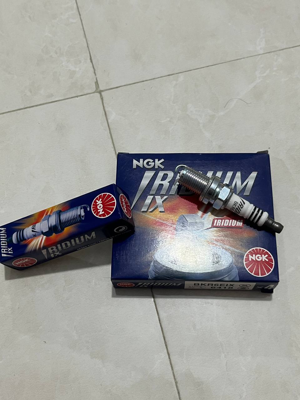 شمع NGK ایریدیوم IX پایه کوتاه